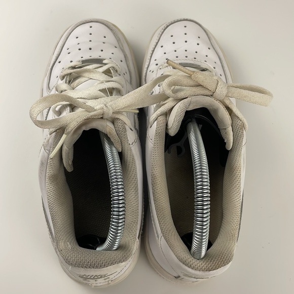 Nike | Air Force 1 '07 Low Top Perforated White Platform Sneaker Sz 7 dd8959-100 - Picture 8 of 15